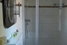 Bad mit Dusche Ferienhaus Zum Anleger 24 in Hohen Wieschendorf